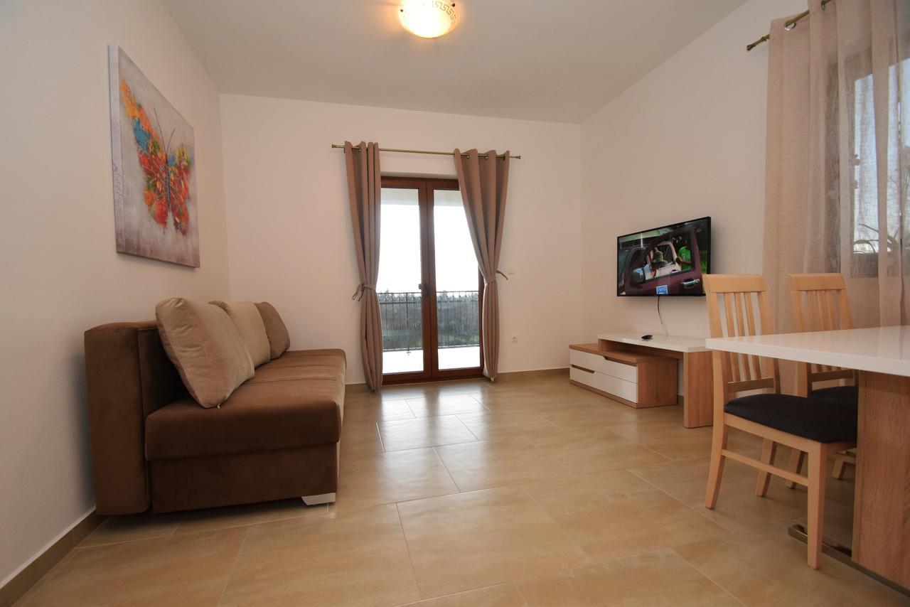 Apartments Paklenica Starigrad Paklenica Eksteriør billede