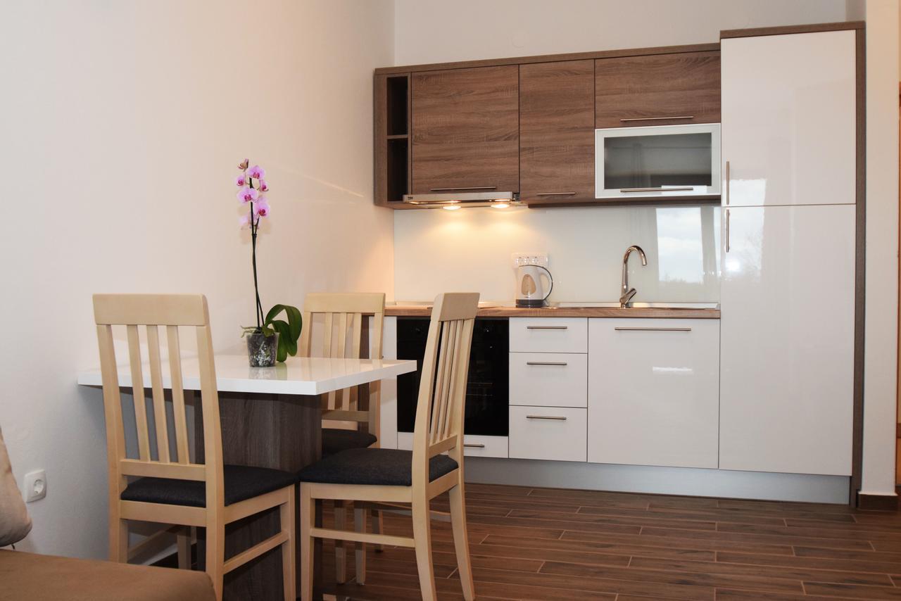 Apartments Paklenica Starigrad Paklenica Eksteriør billede