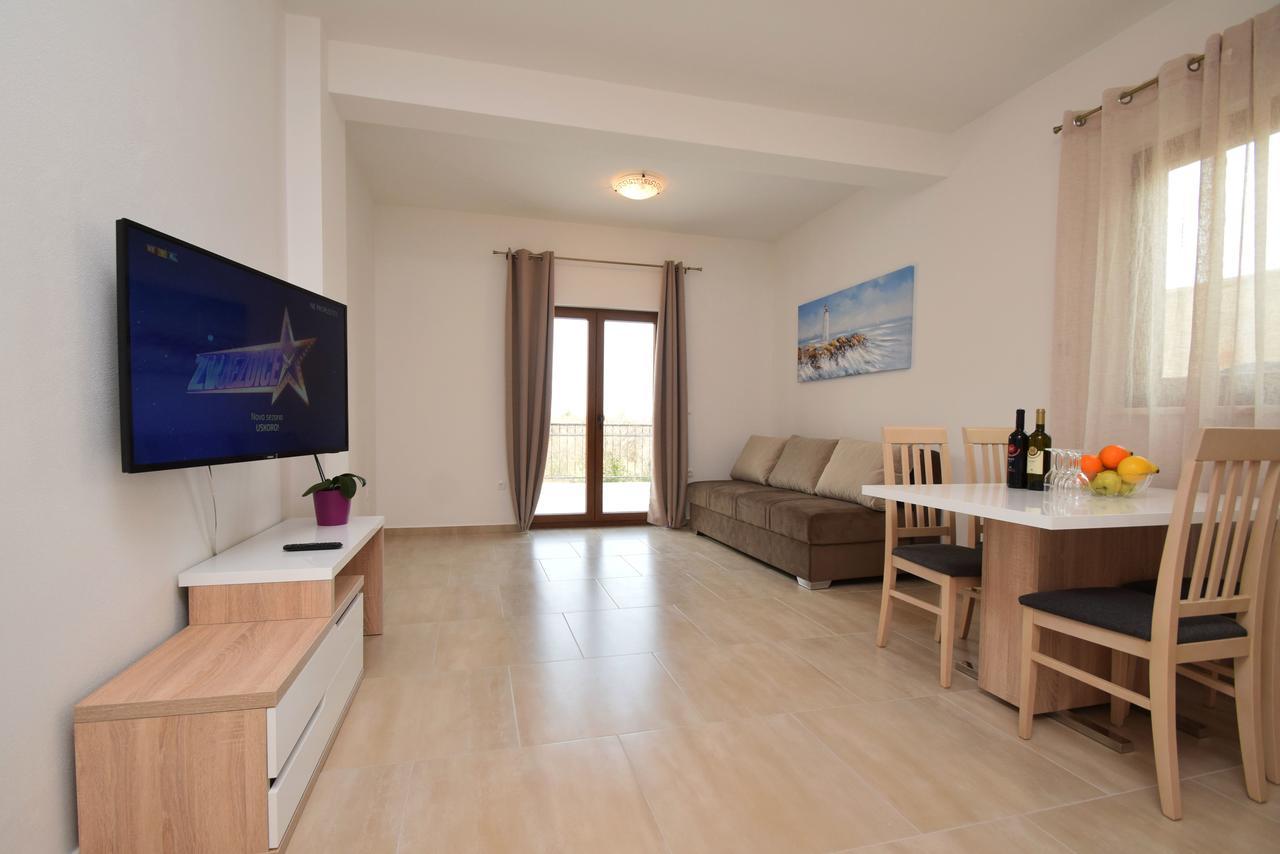 Apartments Paklenica Starigrad Paklenica Eksteriør billede