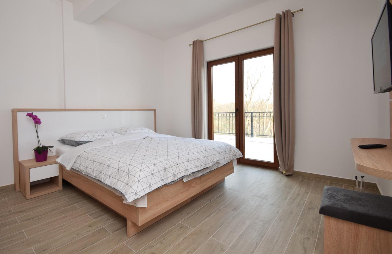 Apartments Paklenica Starigrad Paklenica Eksteriør billede