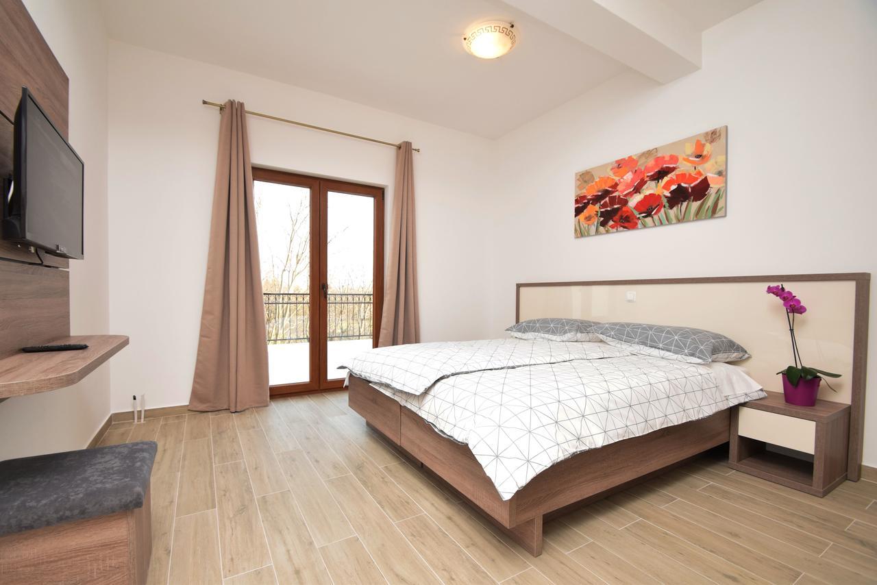 Apartments Paklenica Starigrad Paklenica Eksteriør billede